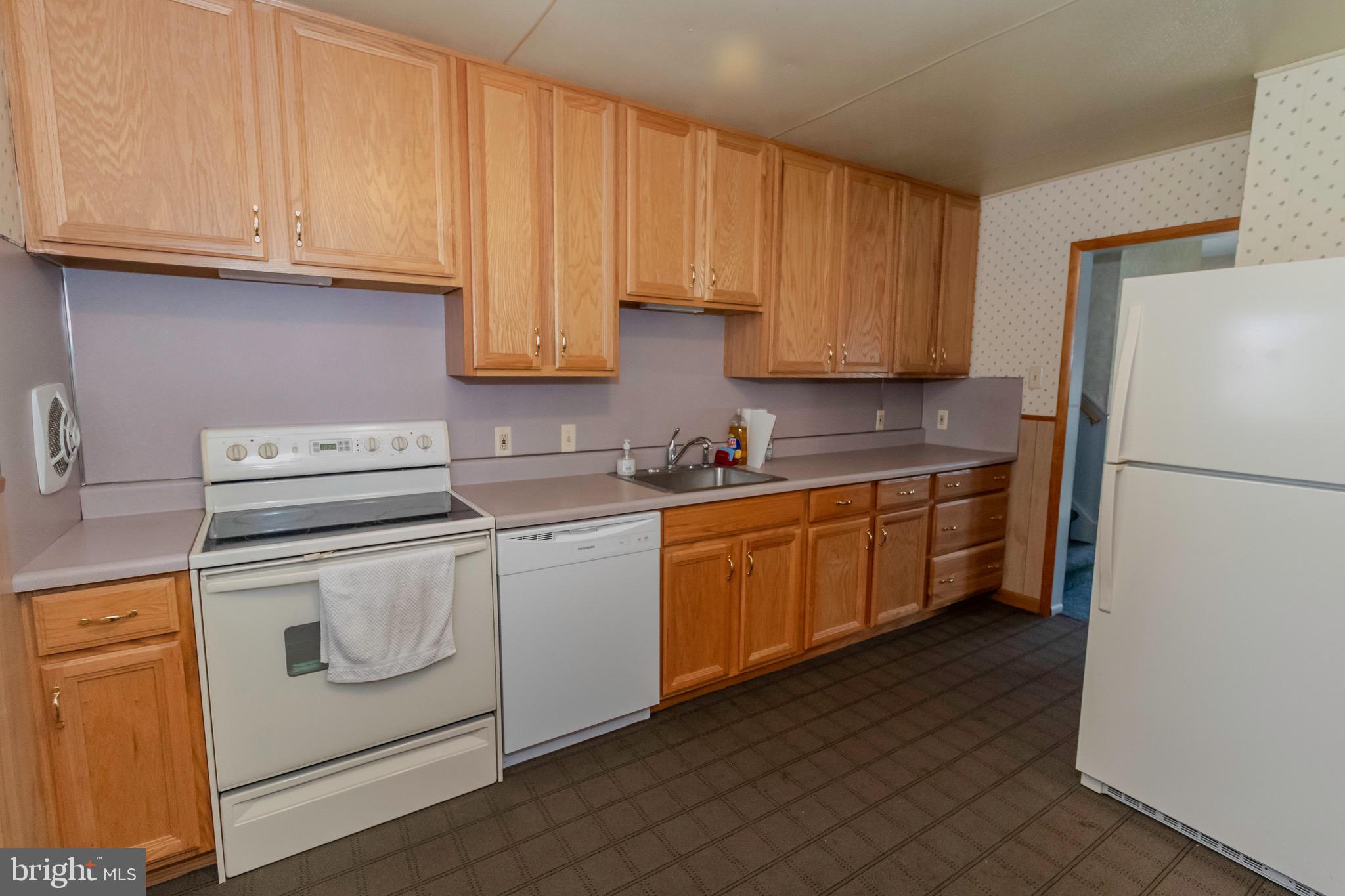 94 Princeton Road Exton, PA 19341 - Photo 14 of 27 kitchen