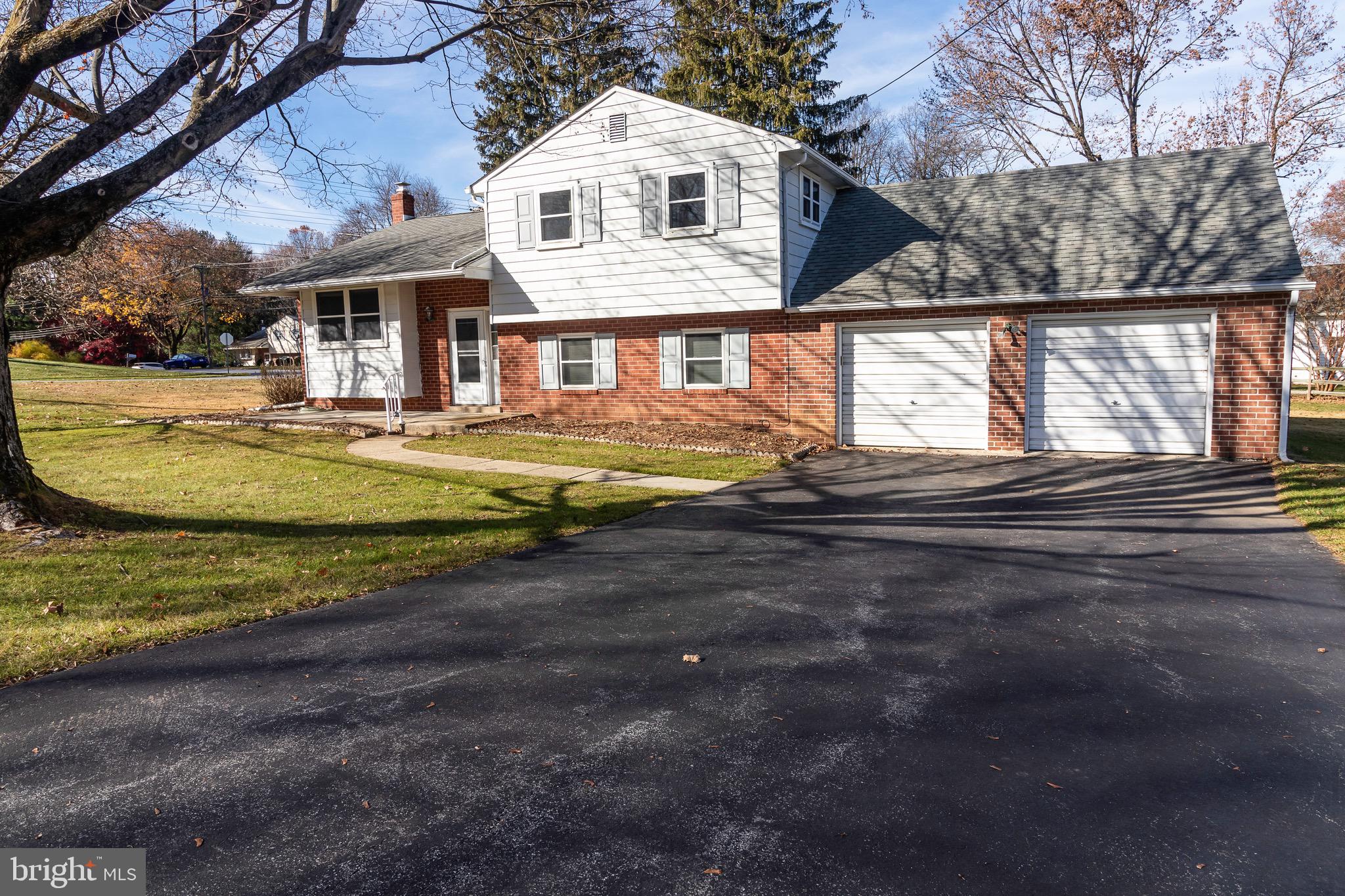 94 Princeton Road Exton, PA 19341 - Photo 5 of 27 Gallery Image 5