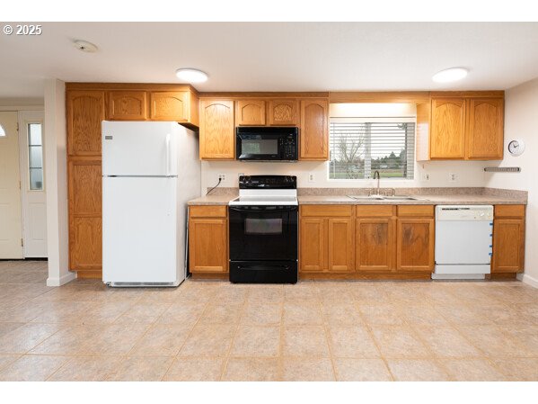 1750 Taney Street Eugene, OR 97402 - Photo 14 of 32