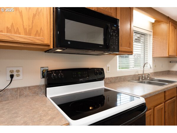 1750 Taney Street Eugene, OR 97402 - Photo 16 of 32