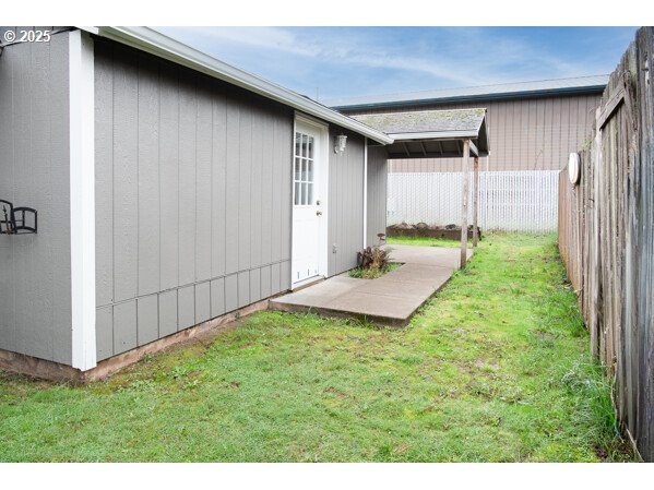 1750 Taney Street Eugene, OR 97402 - Photo 25 of 32