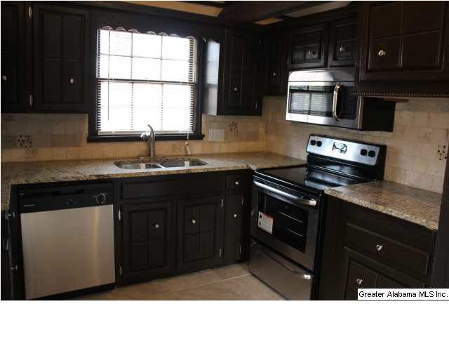 208 8th Place Pleasant Grove, AL 35127 - Photo 6 of 31