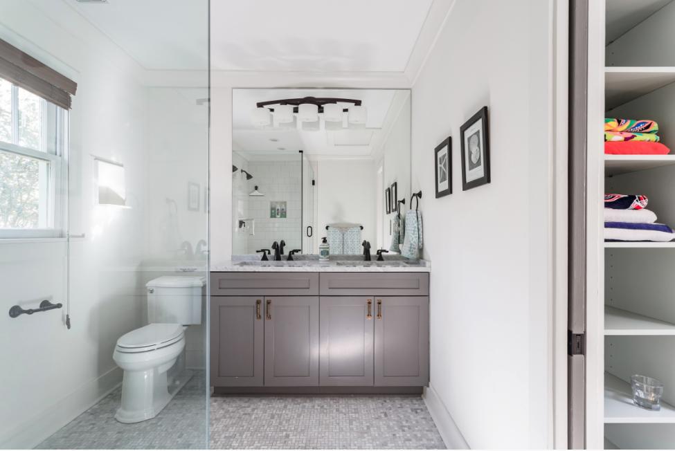 2112 Wappoo Hall Road Charleston, SC 29412 - Photo 22 of 32 Master Bath