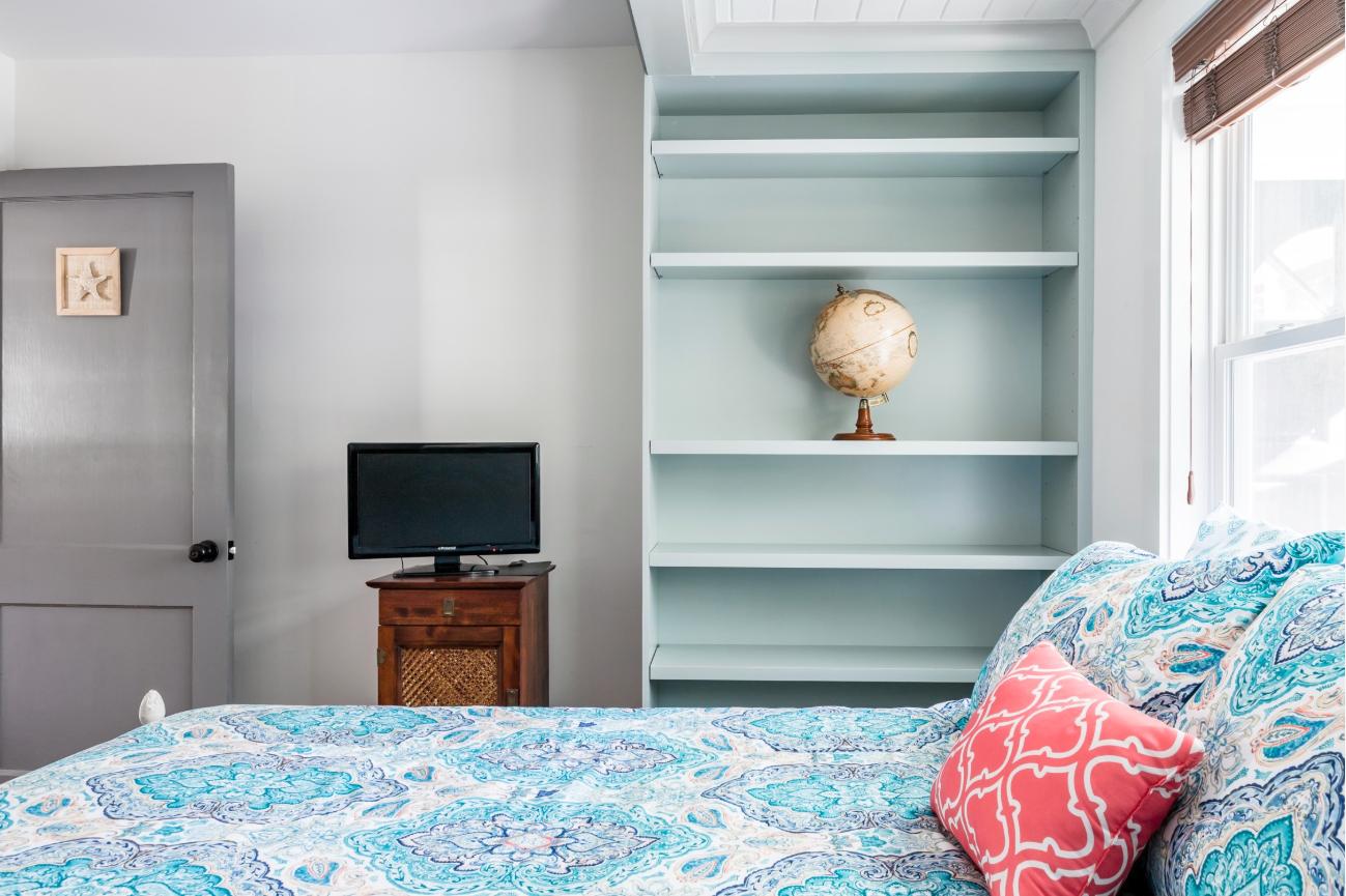 2112 Wappoo Hall Road Charleston, SC 29412 - Photo 26 of 32 Second Bedroom