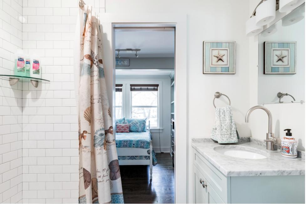 2112 Wappoo Hall Road Charleston, SC 29412 - Photo 29 of 32 Second Bath