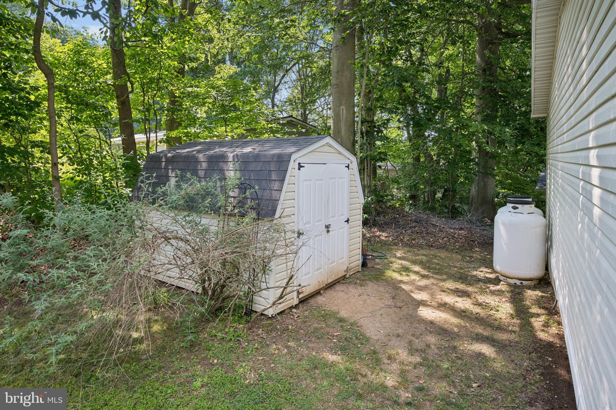 61 Glen Roy Road Nottingham, PA 19362 - Photo 30 of 30 Storage shed
