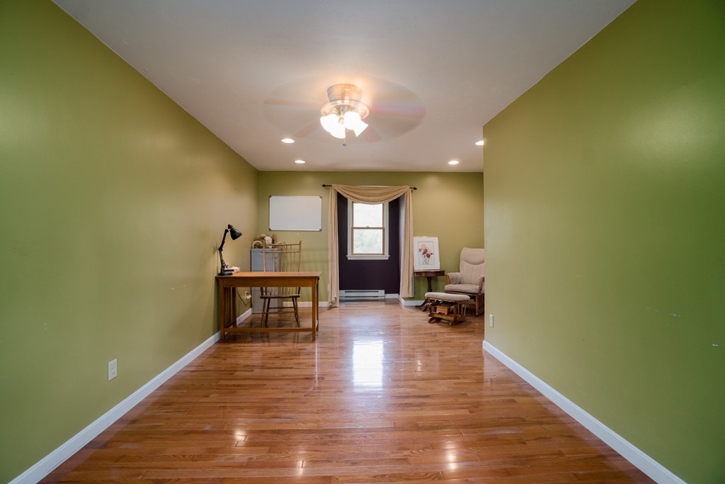 46 Wales Road Holland, MA 01521 - Photo 17 of 27 Gallery Image 17