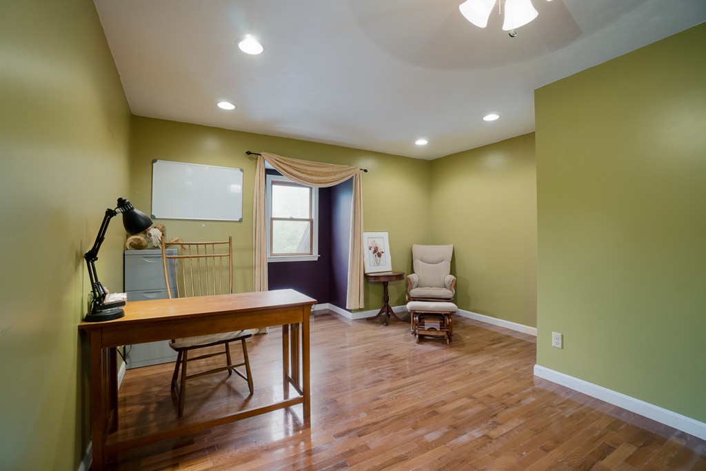 46 Wales Road Holland, MA 01521 - Photo 18 of 27 Gallery Image 18