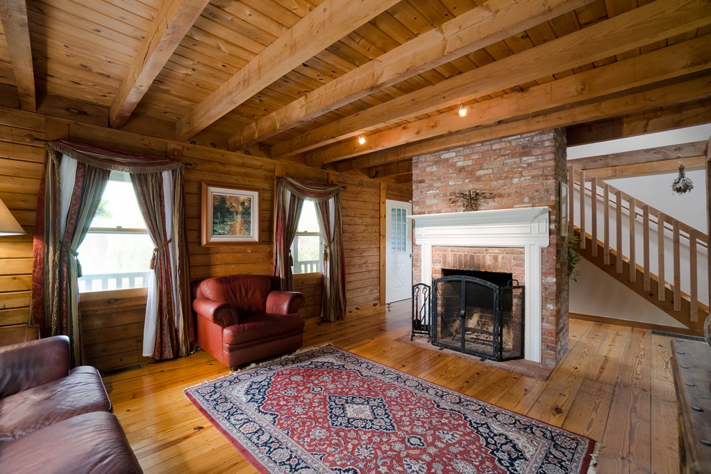 46 Wales Road Holland, MA 01521 - Photo 7 of 27 Gallery Image 7