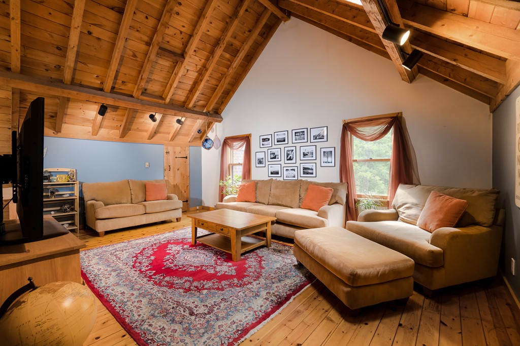 46 Wales Road Holland, MA 01521 - Photo 9 of 27 Gallery Image 9