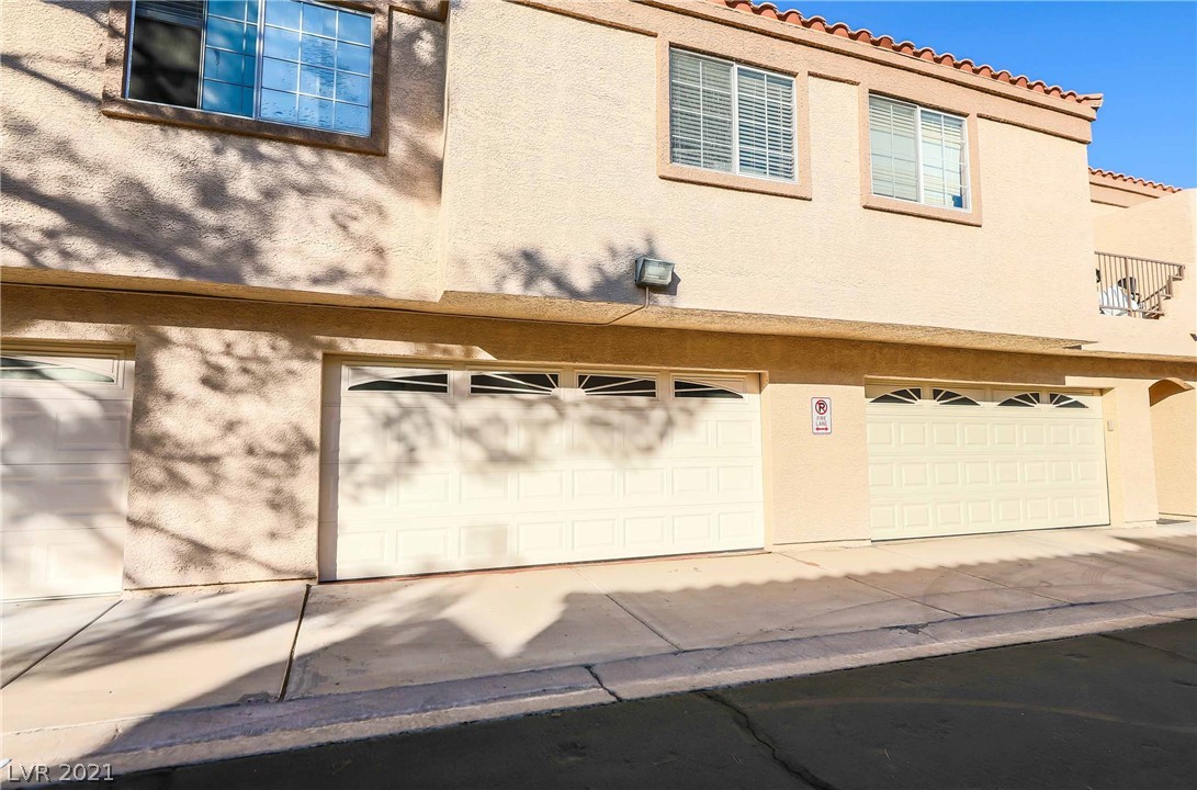 1851 Hillpointe Road, Unit 722 Henderson, NV 89074 - Photo 3 of 27 Gallery Image 3