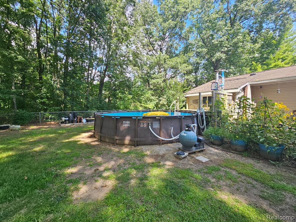 15246 Ripple Drive Linden, MI 48451 - Photo 4 of 44 Gallery Image 4