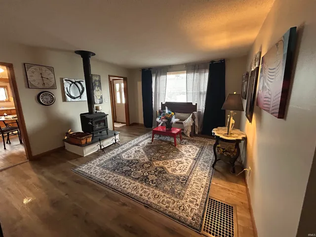 $134,900 | 402 East N Street, Galveston, IN 46932