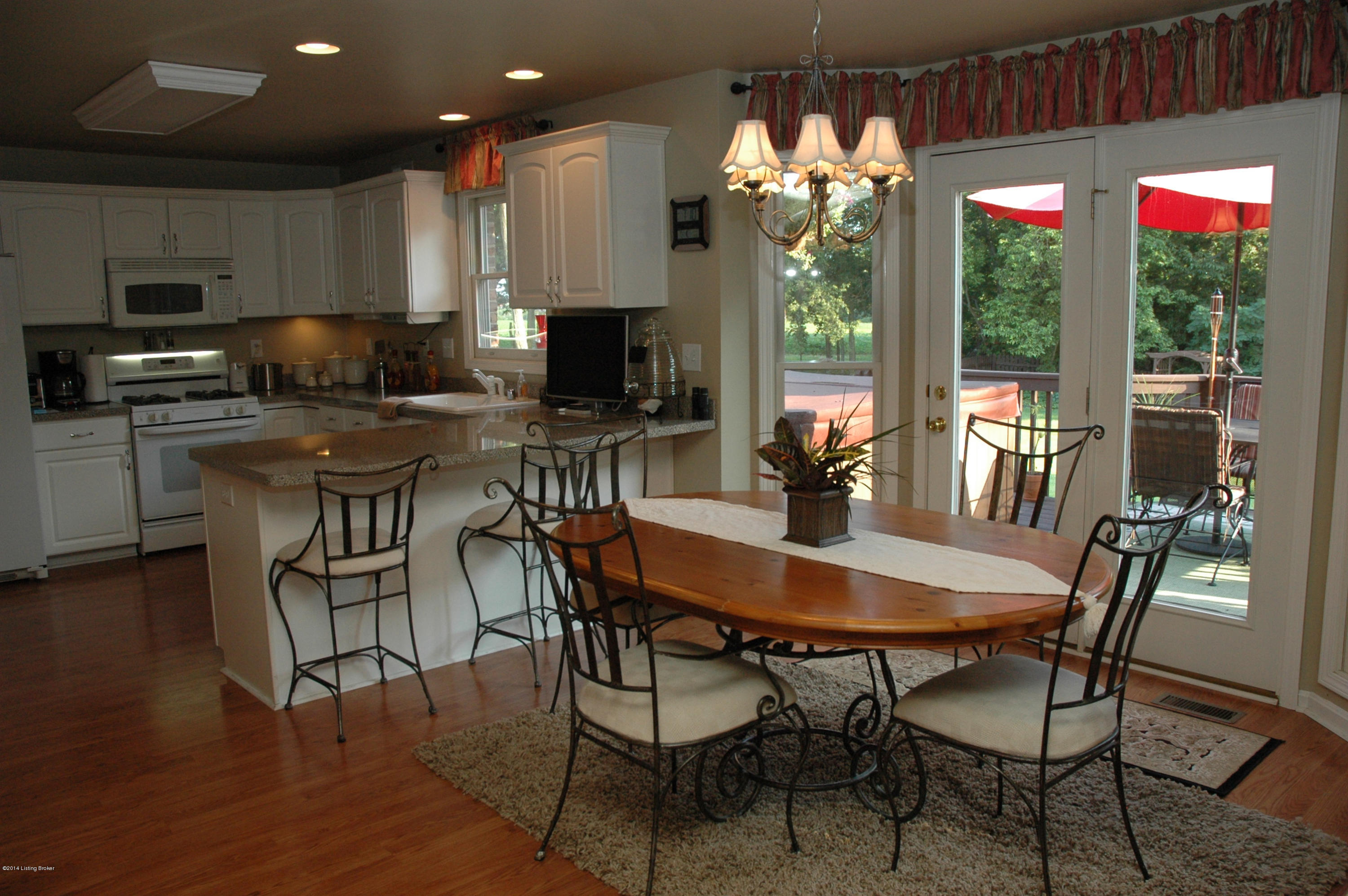14016 Spring Mill Road Louisville, KY 40245 - Photo 11 of 39 View of Kitchen from GR