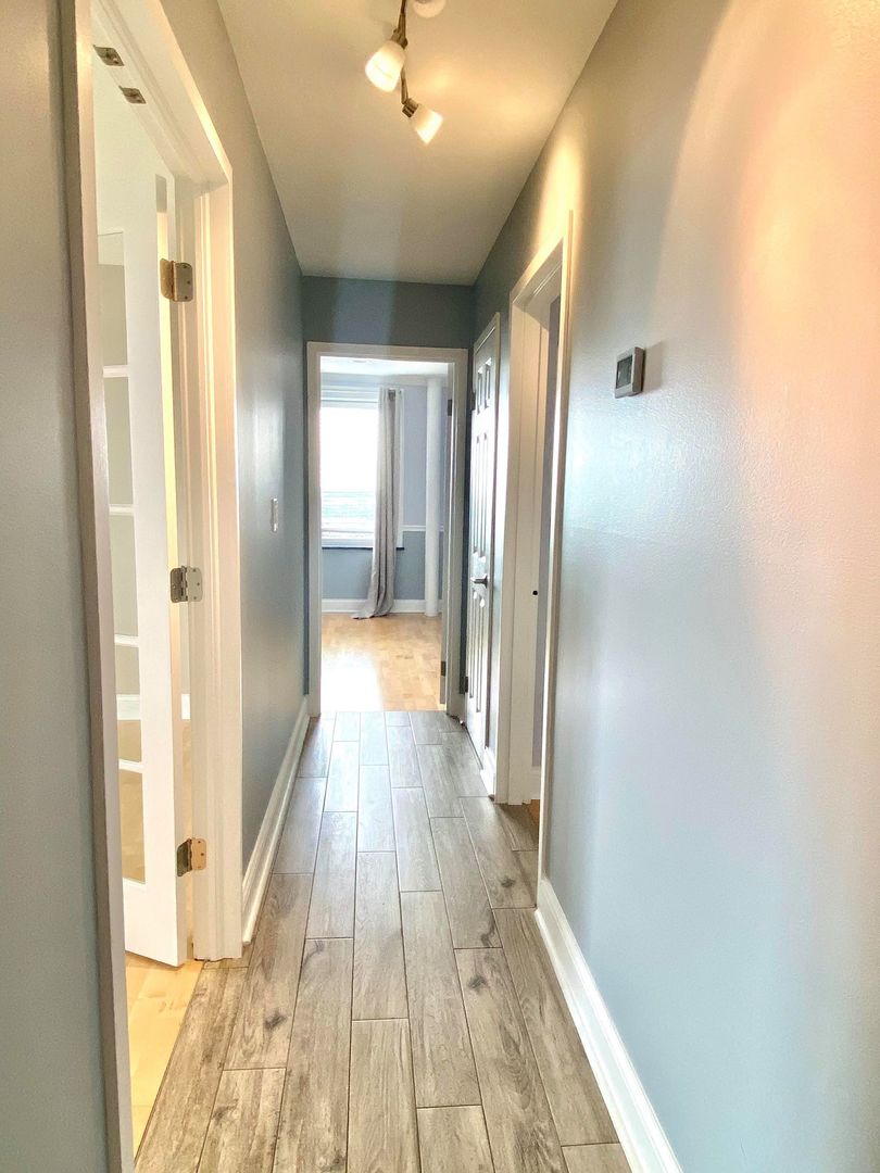 1717 West Crystal Lane, Unit 701 Mount Prospect, IL 60056 - Photo 15 of 34