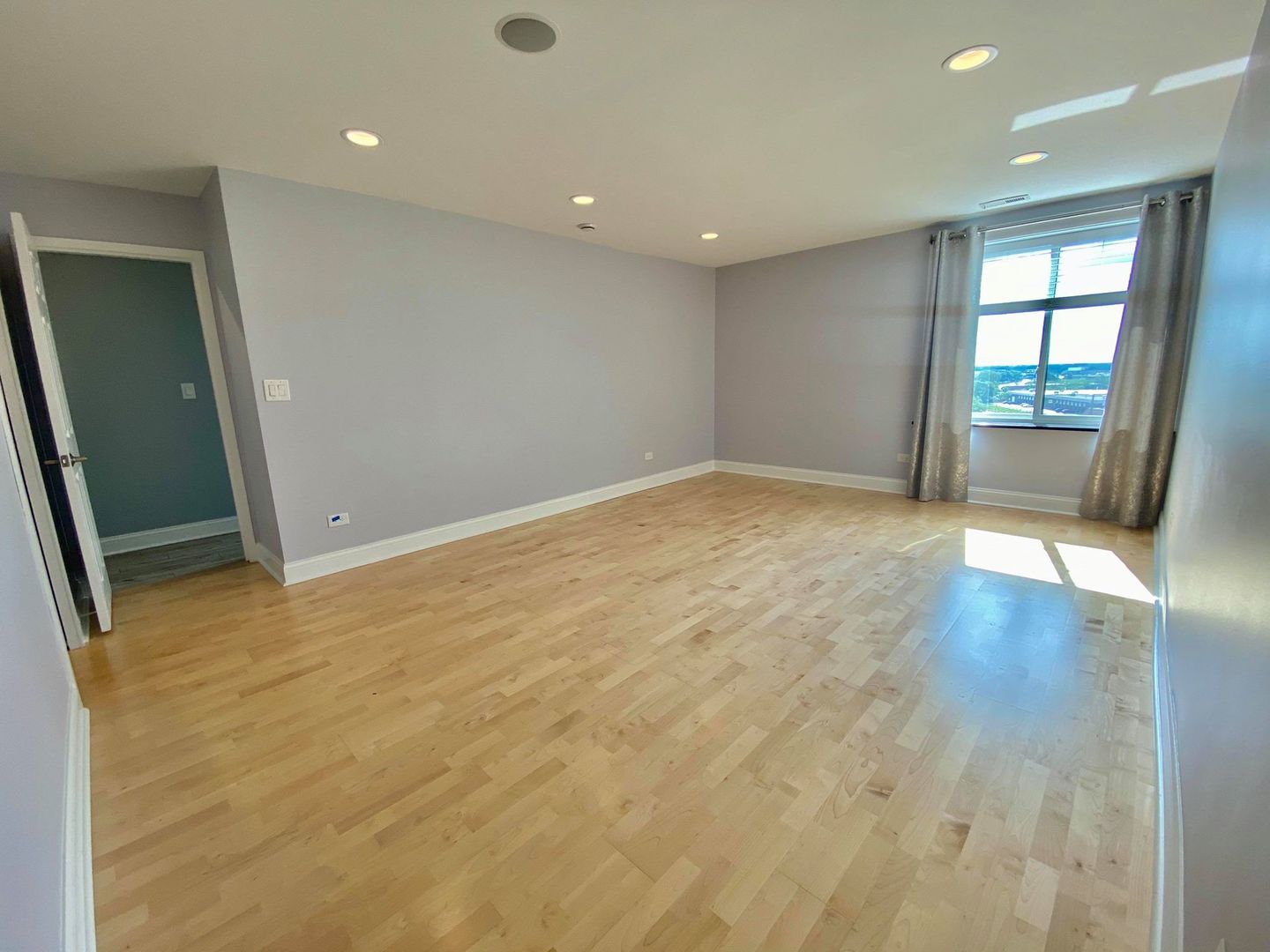 1717 West Crystal Lane, Unit 701 Mount Prospect, IL 60056 - Photo 21 of 34