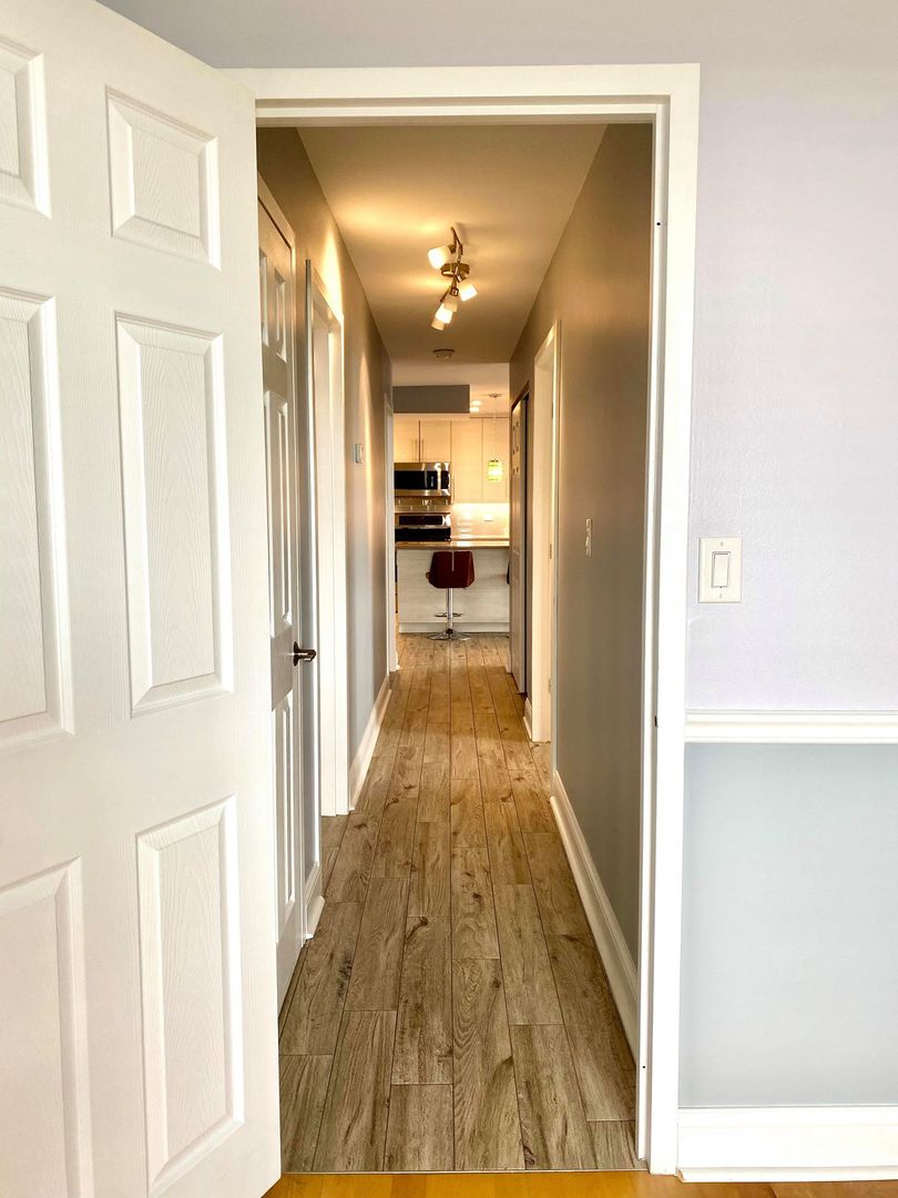 1717 West Crystal Lane, Unit 701 Mount Prospect, IL 60056 - Photo 28 of 34