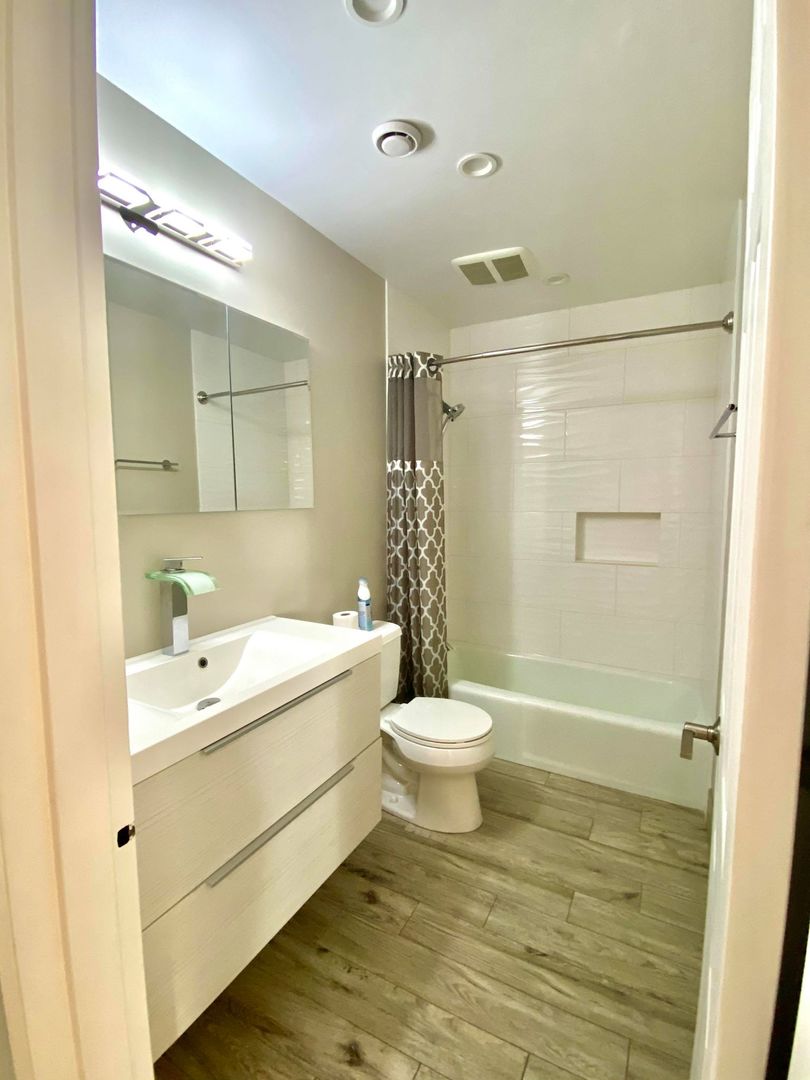 1717 West Crystal Lane, Unit 701 Mount Prospect, IL 60056 - Photo 29 of 34