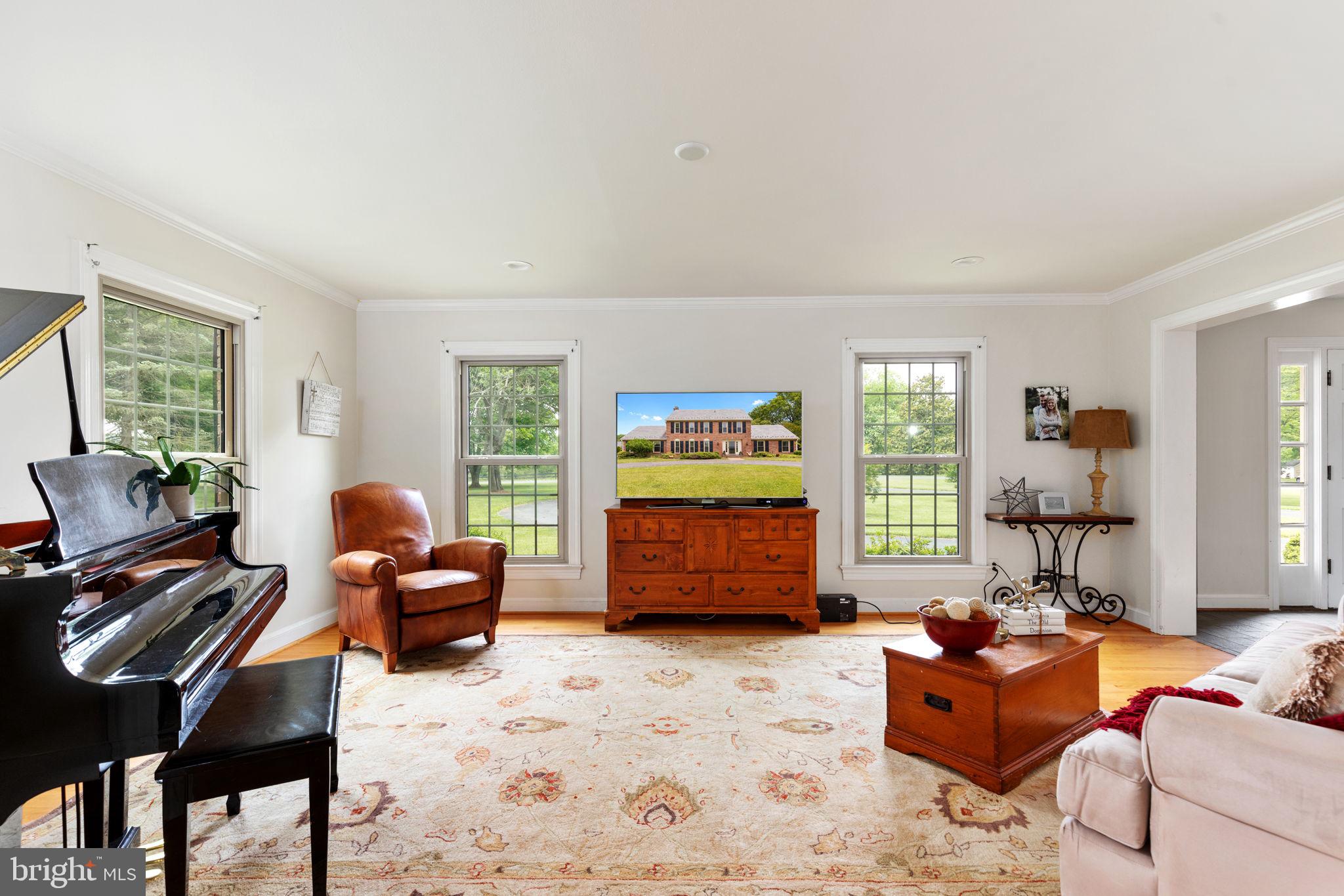 23432 Dover Road Middleburg, VA 20117 - Photo 8 of 48 This 19 x 14 space is perfect for entertaining
