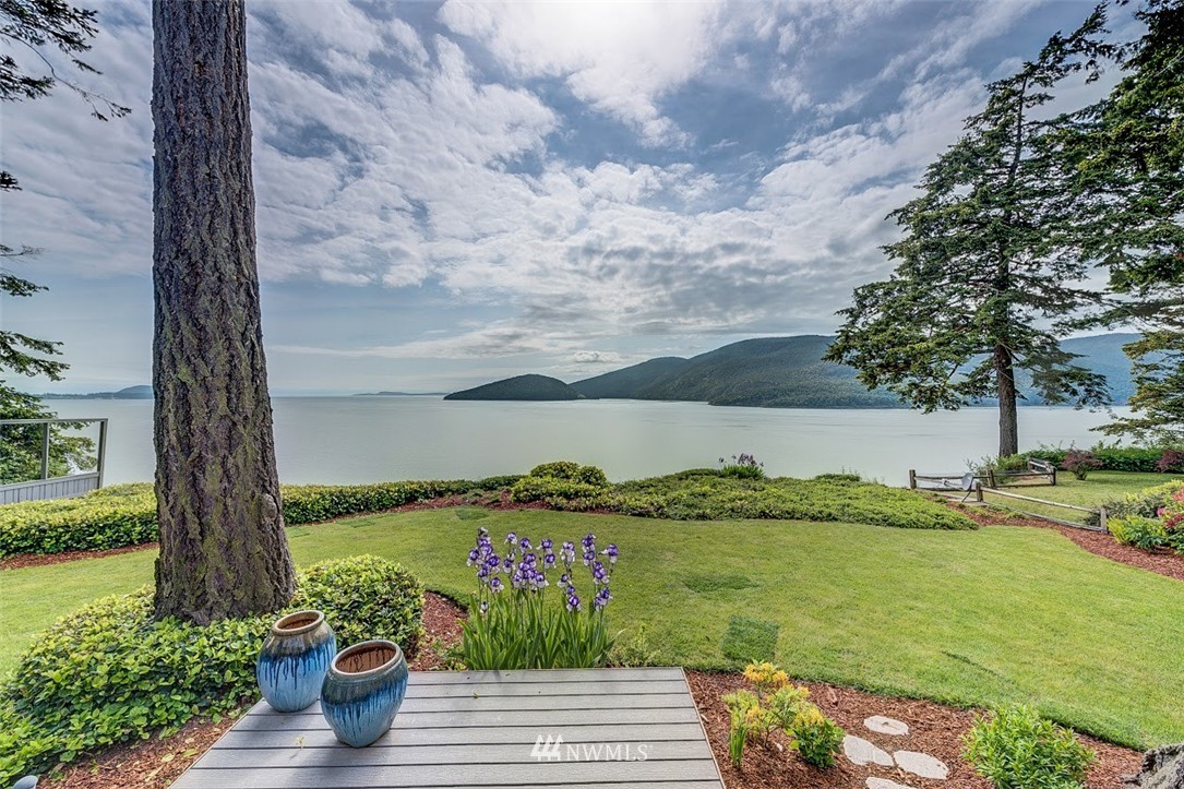 5314 West Shore Road Anacortes, WA 98221 - Photo 2 of 25 Gallery Image 2