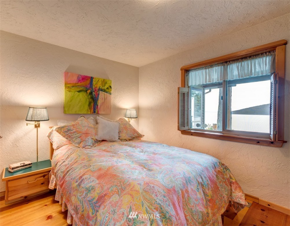 5314 West Shore Road Anacortes, WA 98221 - Photo 11 of 25 Gallery Image 11