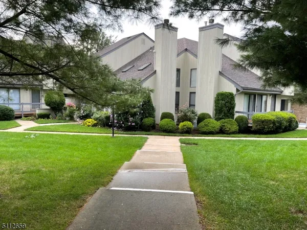 $345,000 | 20 Spencer Street, Somerset, NJ 08873