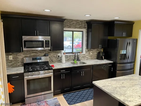 $345,000 | 20 Spencer Street, Somerset, NJ 08873