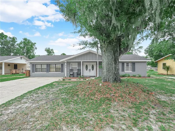 $319,000 | 613 South 9th Avenue, Wauchula, FL 33873