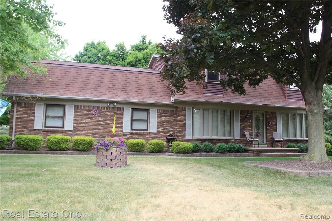10361 Hadley Road Clarkston, MI 48348 - Photo 1 of 21 IMG_5850.JPG