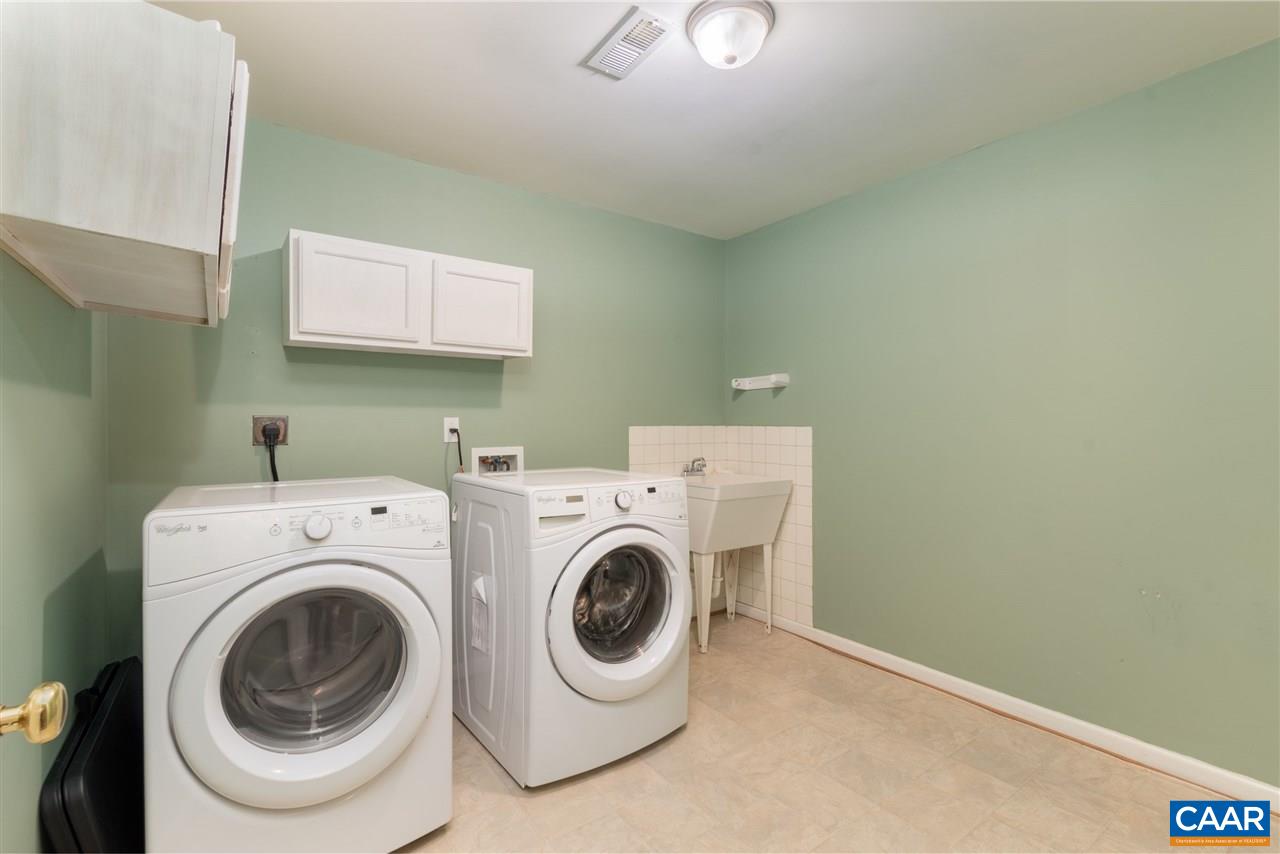 260 Geranium Road Ruckersville, VA 22968 - Photo 26 of 32 a utility room with dryer and washer