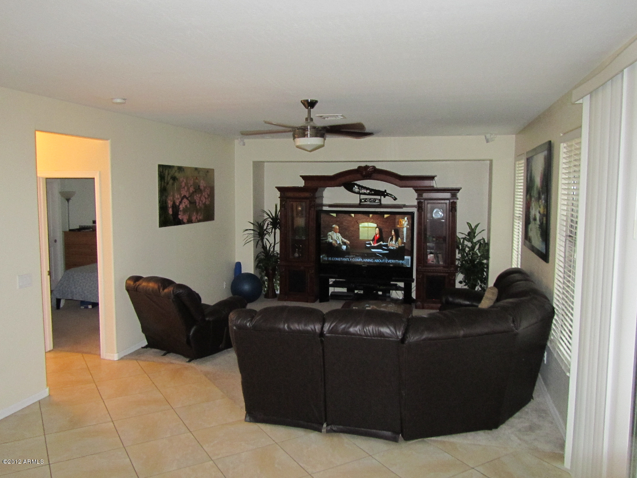 1009 South Roles Drive Gilbert, AZ 85296 - Photo 16 of 49 Family Room
