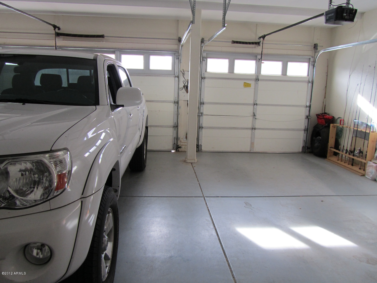 1009 South Roles Drive Gilbert, AZ 85296 - Photo 44 of 49 Garage