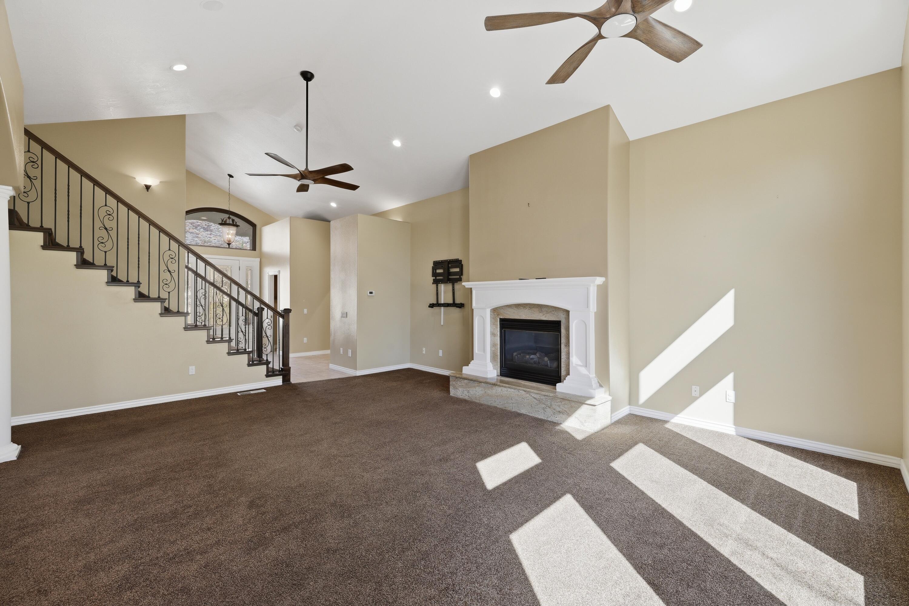 201 Shadow Point Drive St. George, UT 84770 - Photo 3 of 16 Main Living Room