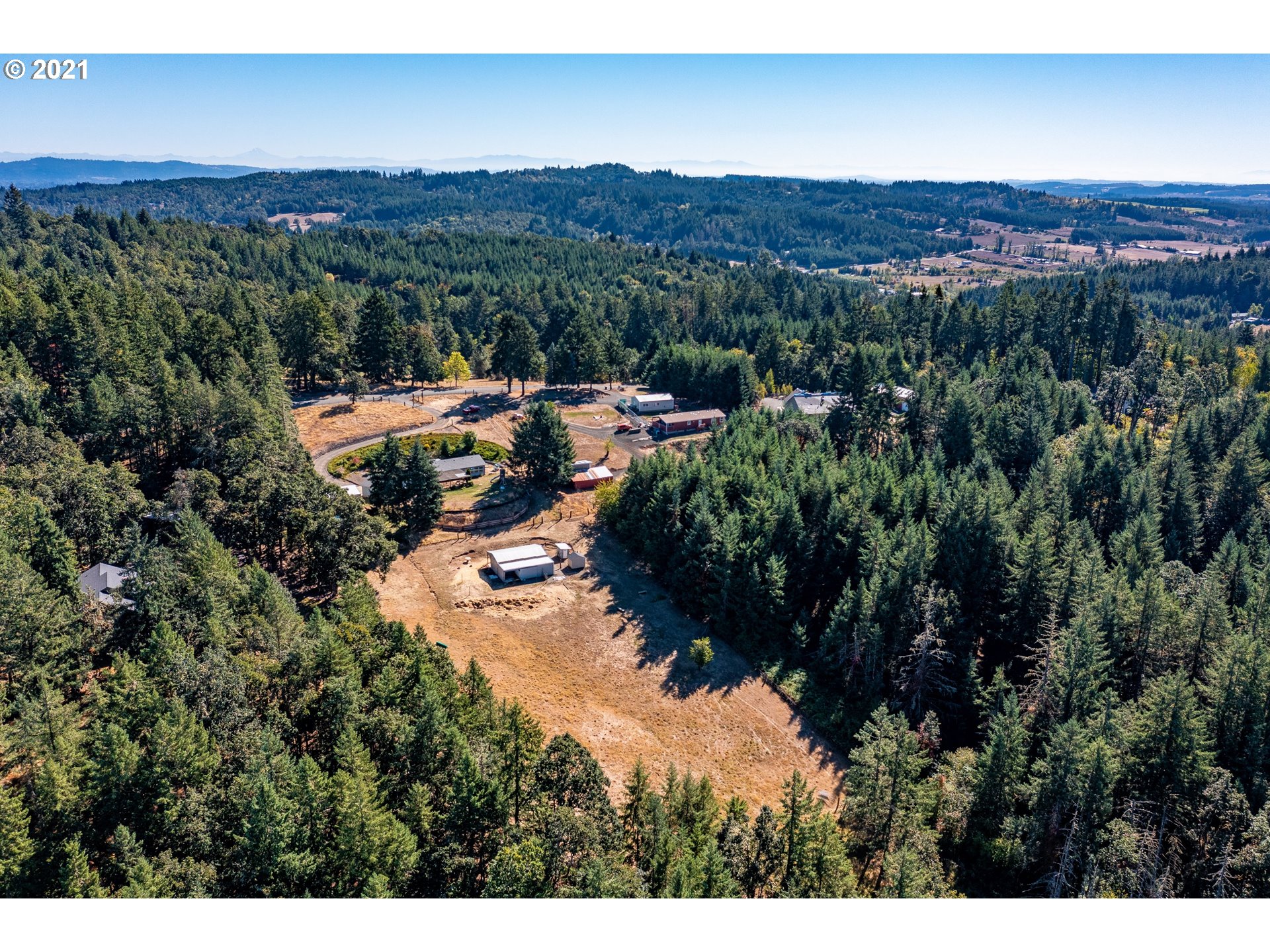 15010 Ferns Corner Road Dallas, OR 97338 - Photo 6 of 32 a view of city and mountain