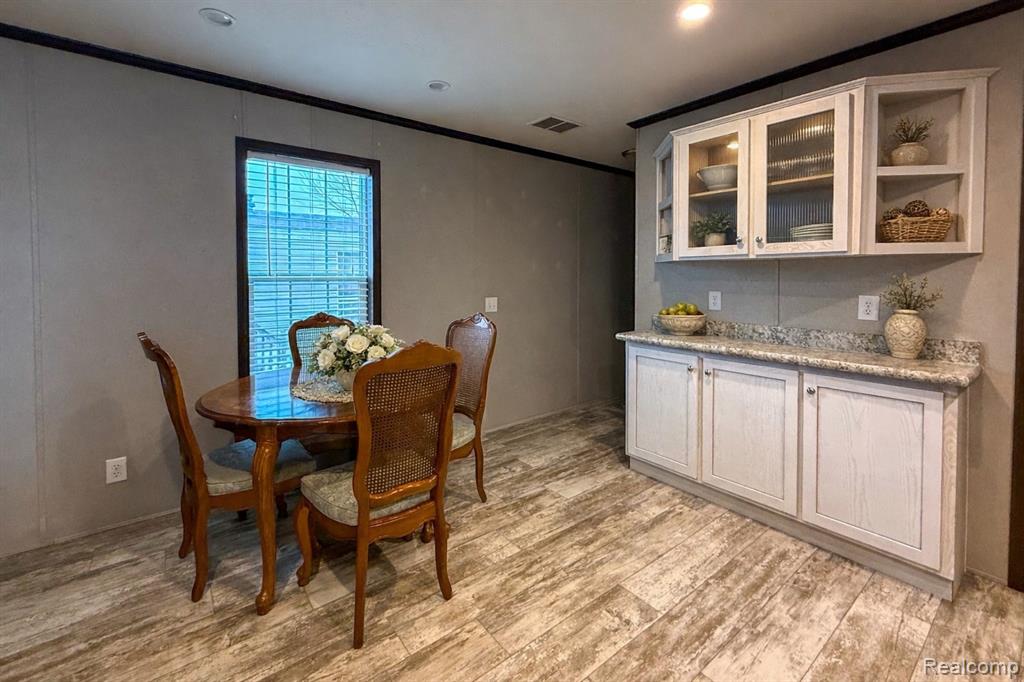 321 Prairie Circle Carleton, MI 48117 - Photo 6 of 20