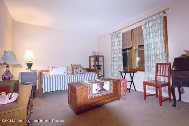 766 Anderson Road Jackson, NJ 08527 - Photo 17 of 21 a living room with furniture and a large window