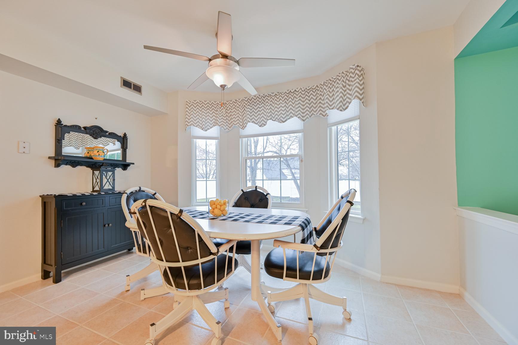 2 Hilliard Way Sewell, NJ 08080 - Photo 14 of 33