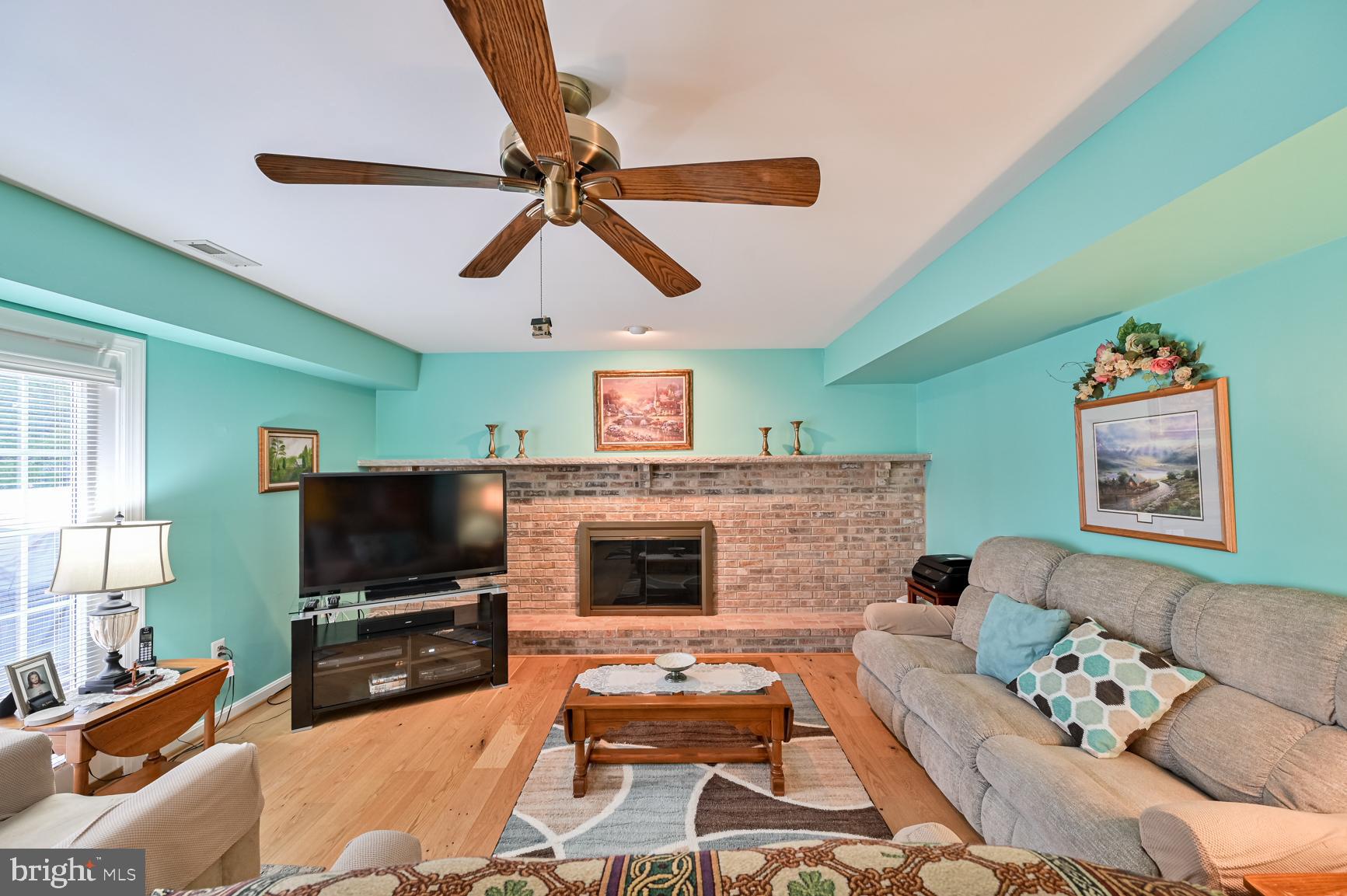 2 Hilliard Way Sewell, NJ 08080 - Photo 17 of 33