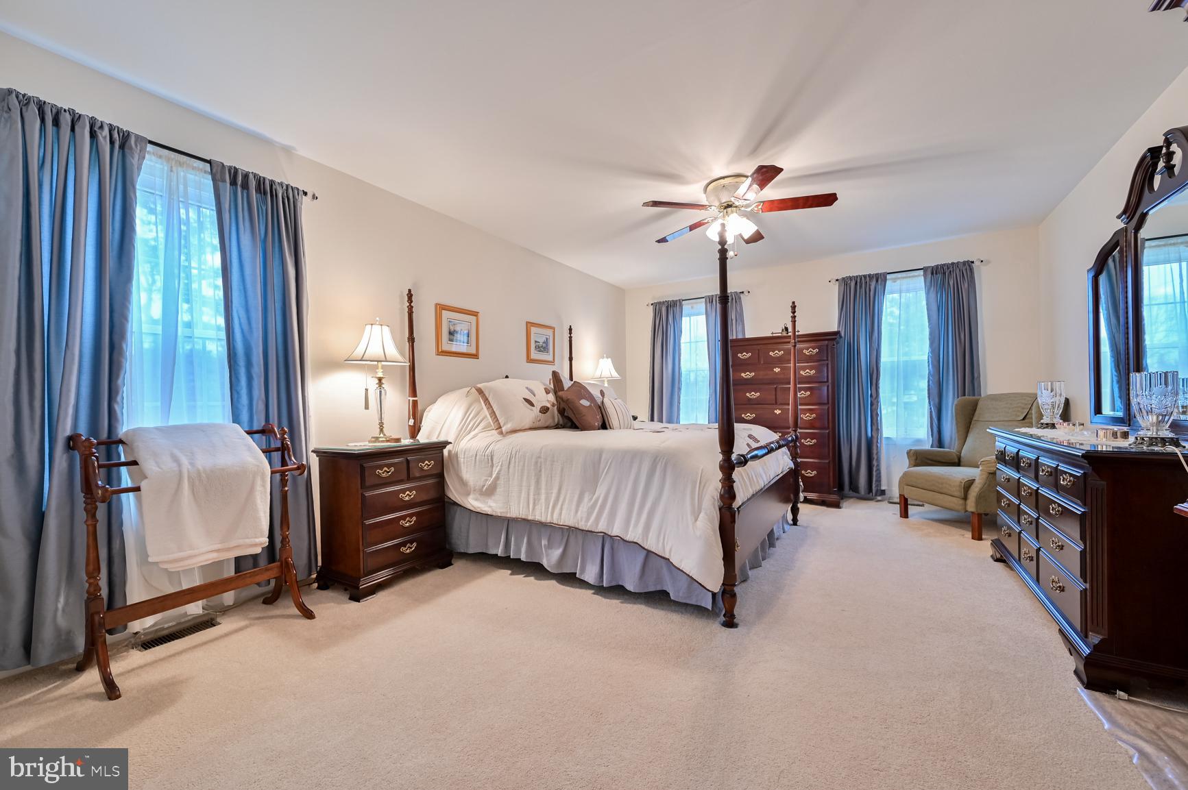 2 Hilliard Way Sewell, NJ 08080 - Photo 24 of 33