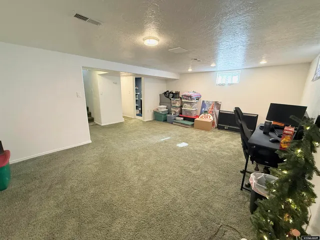 $429,900 | 5402 Hilltop Avenue, Cheyenne, WY 82009