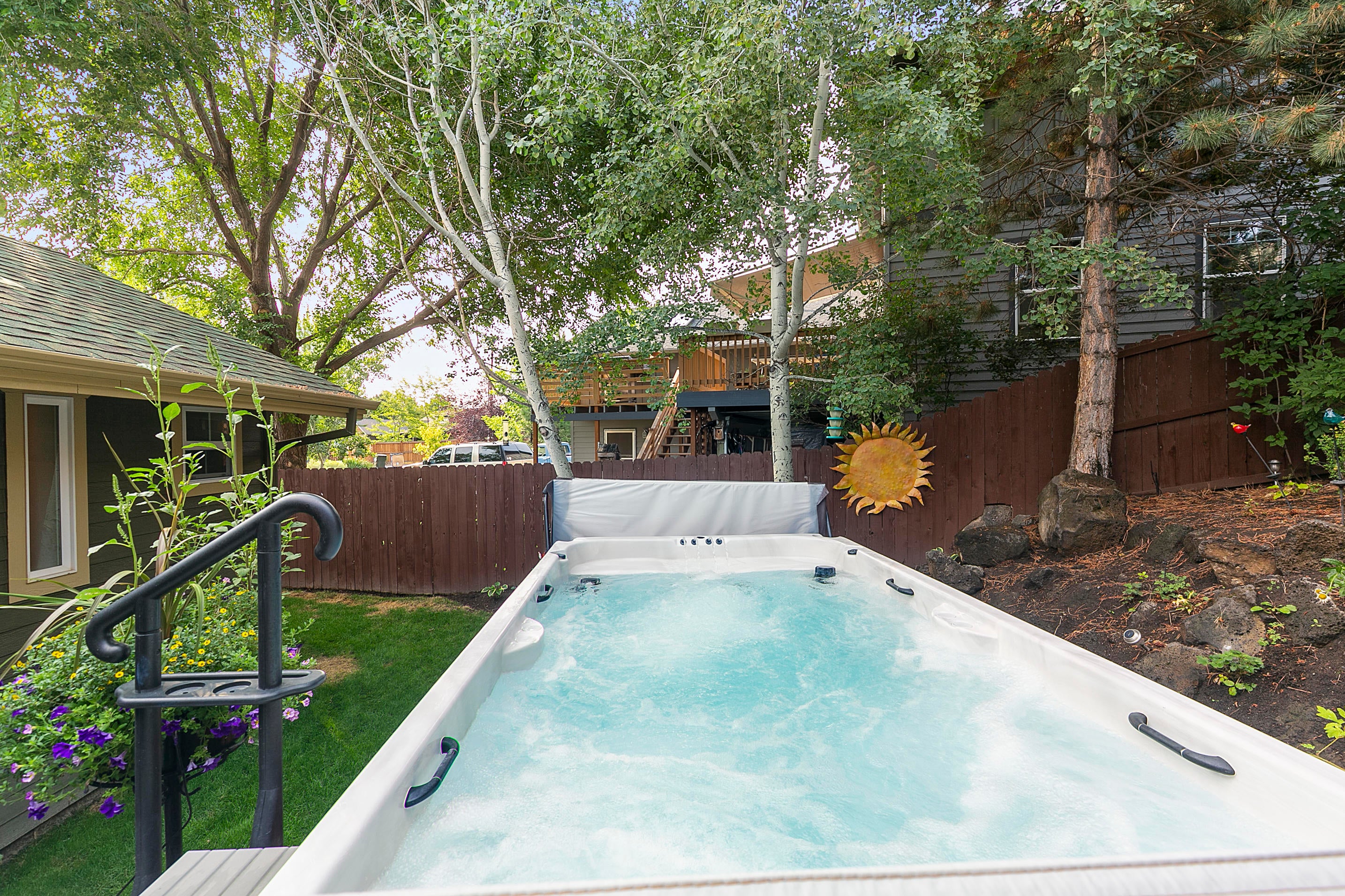 62672 Larkview Road Bend, OR 97701 - Photo 38 of 39 _P3A1000