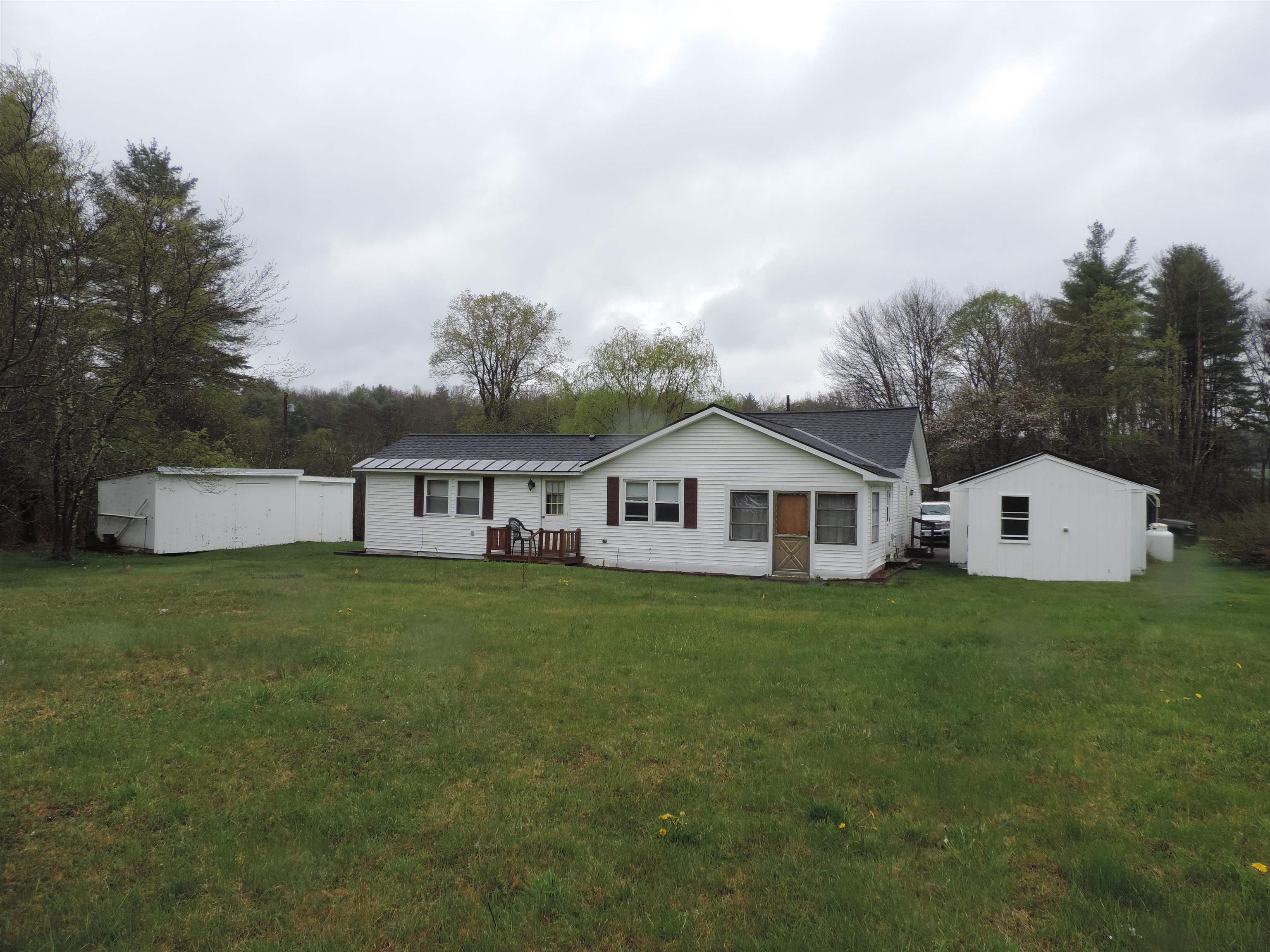 1002 Langdon Road Charlestown, NH 03603 - Photo 4 of 26