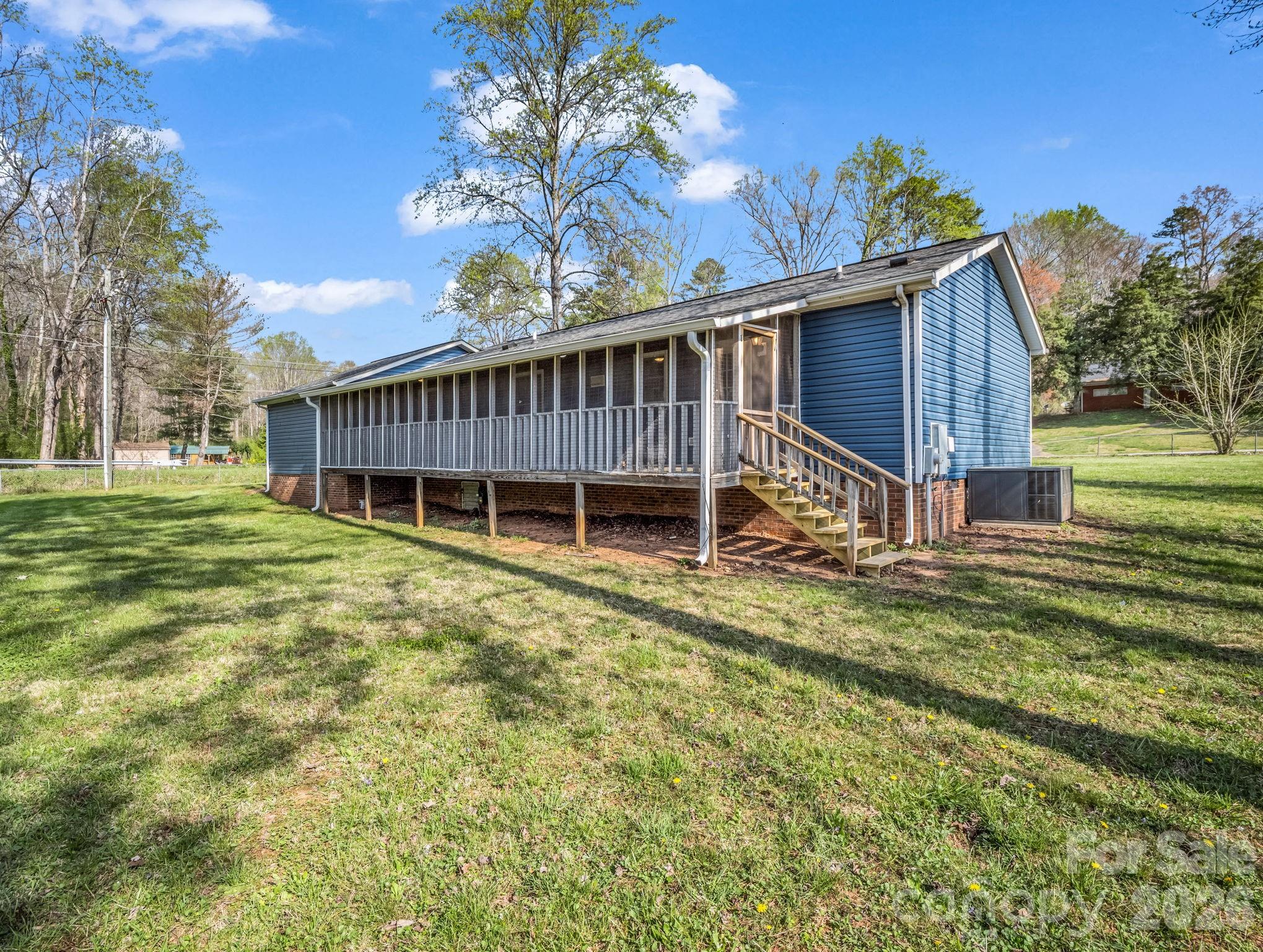 347 Crestview Street Rutherfordton, NC 28139 - Photo 6 of 35