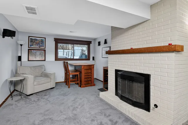 $450,000 | 1580 College Lane South, Wheaton, IL 60189