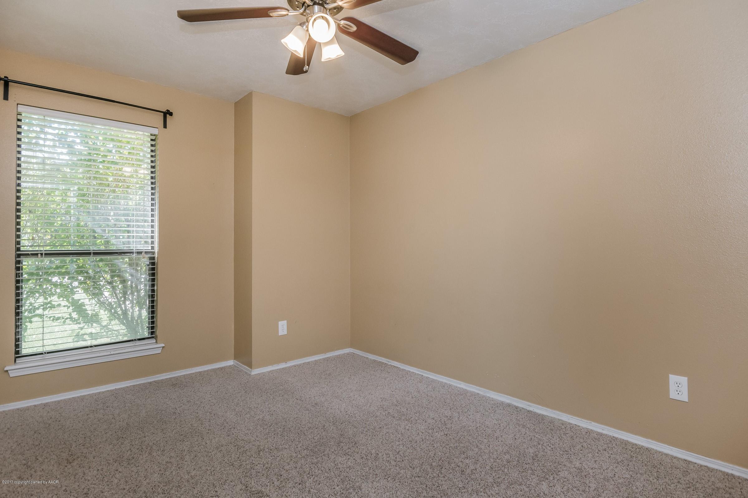 8011 Claret Street Amarillo, TX 79110 - Photo 16 of 20 016_3rd Bedroom_
