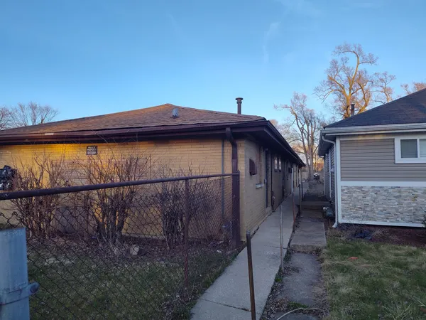 $139,999 | 15731 Lexington Avenue, Harvey, IL 60426
