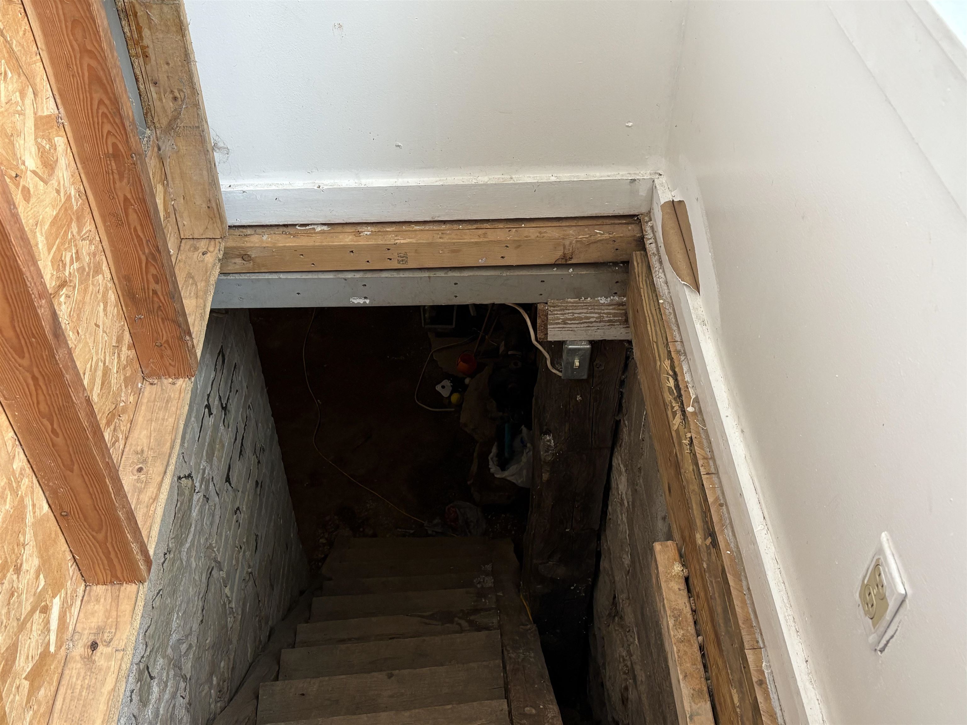 1446 County Rd Z Arkdale, WI 54613 - Photo 29 of 33