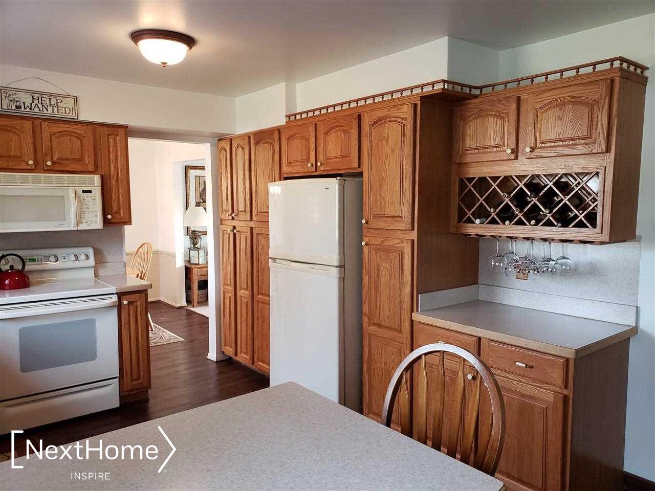 5105 North Georgetown Road Grand Blanc, MI 48439 - Photo 9 of 40 21551216-8.JPG