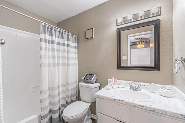 $1,850 | 300 West Wintergreen Road, Unit 729ABP, DeSoto, TX 75115