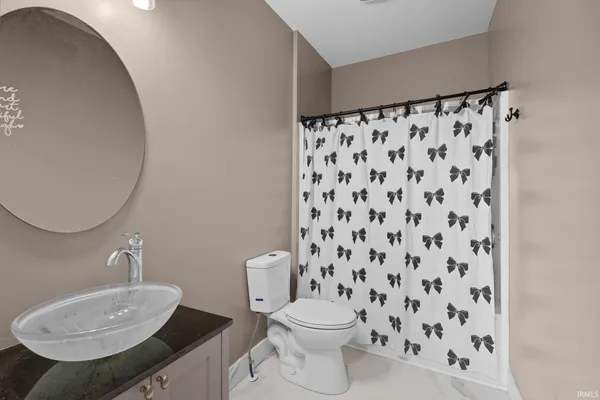 $229,000 | 401 West Grissom Avenue, Mitchell, IN 47446